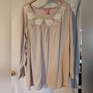 Woman‎ Within 3X Beige Top w Floral Detail..